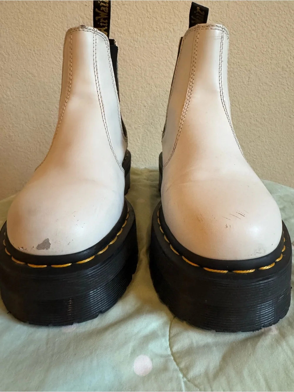 Dr. Martens 2976 Quad Chelsea boots in white, platform sole size 7
